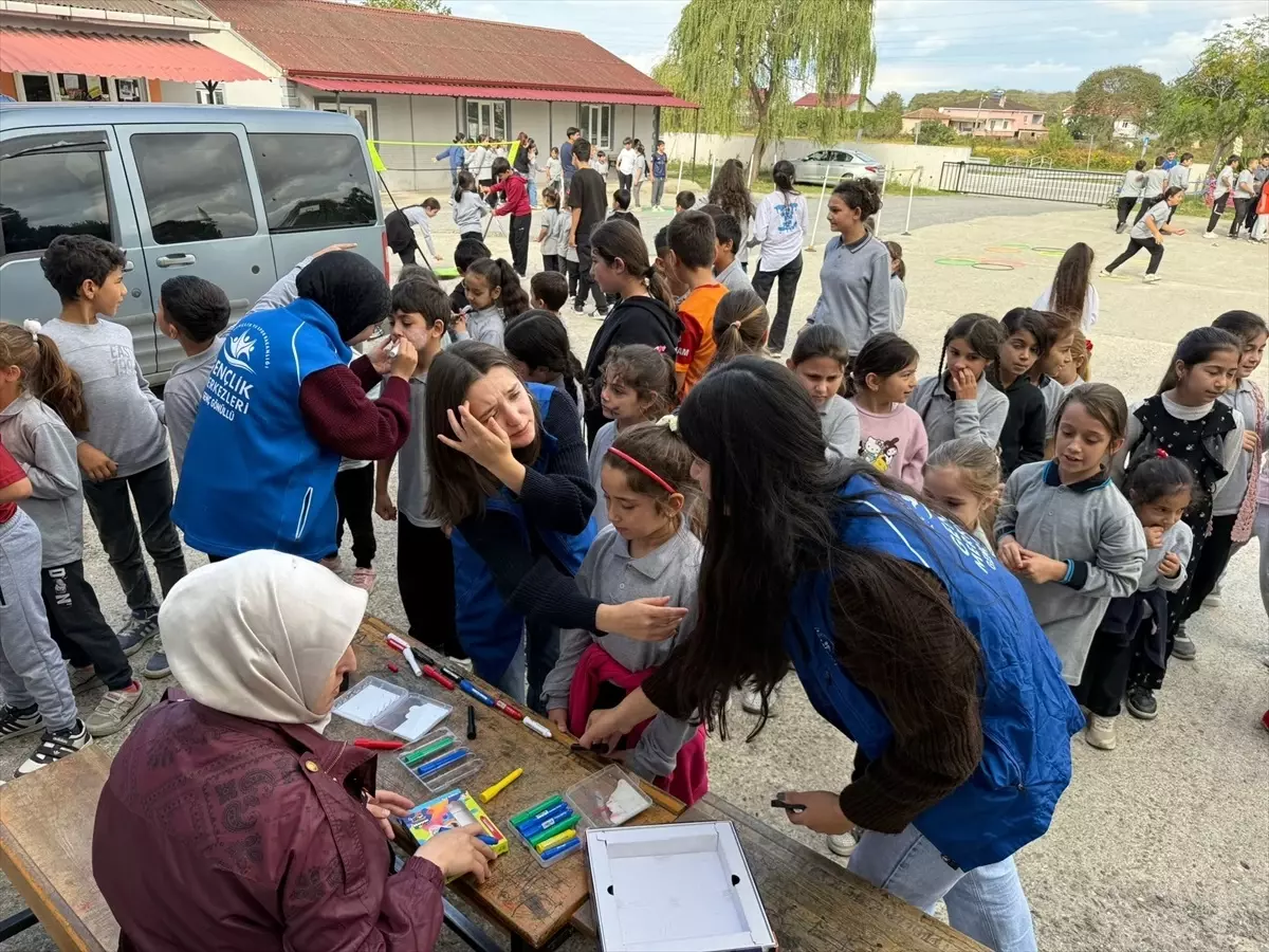 bafrada genclik merkezinden okul ziyareti pIpqjWY8.jpg