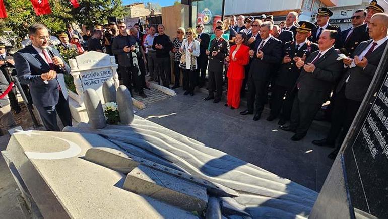 Mustafa Ertuğrul Aker Anıt Mezarı