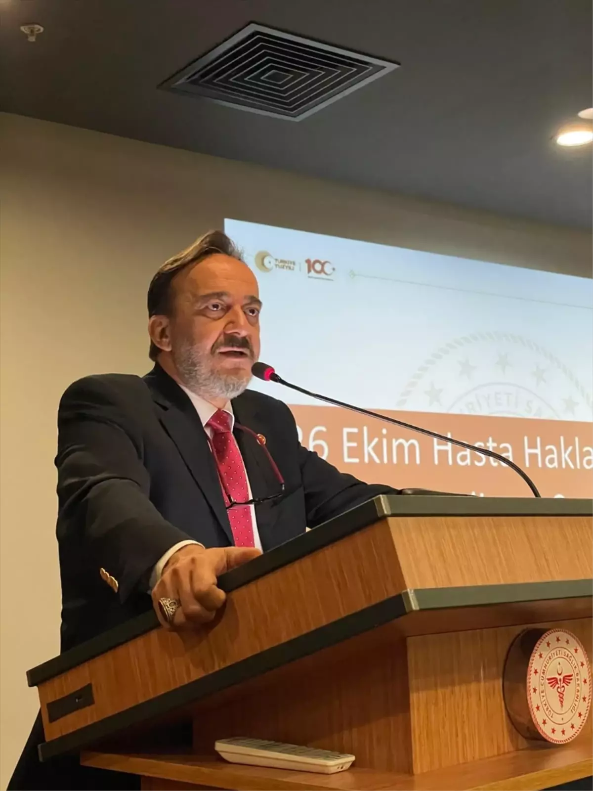 eskisehir sehir hastanesinde hasta haklari egitim semineri duzenlendi mTuyOJNJ.jpg