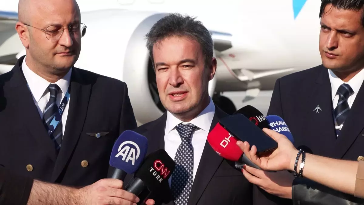 ajetin 7 yeni ucagi istanbula indi YiHZU4Tr.jpg